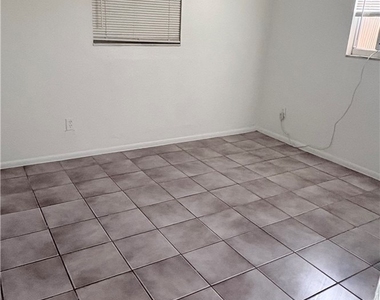 5558 9th Avenue - Photo Thumbnail 6