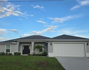 513 Nw 16th Place - Photo Thumbnail 3