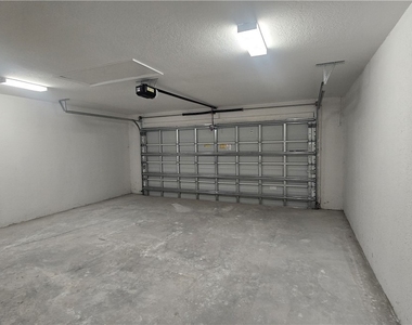 513 Nw 16th Place - Photo Thumbnail 21