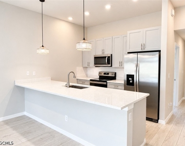 1315 Se 41st Street - Photo Thumbnail 2