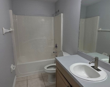 2405 Nobel Avenue - Photo Thumbnail 4