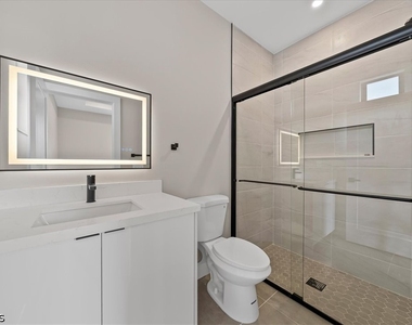 934 Jaguar Boulevard - Photo Thumbnail 19