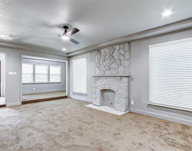 5211 Farmer Street - Photo Thumbnail 4