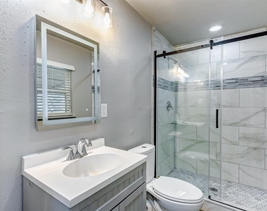 5211 Farmer Street - Photo Thumbnail 9