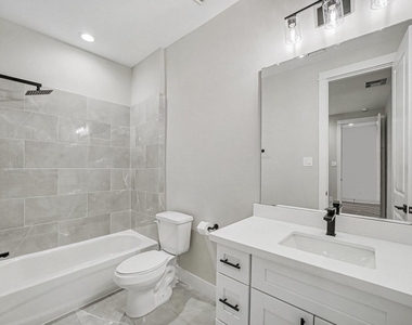 825 Woodcrest Drive - Photo Thumbnail 19