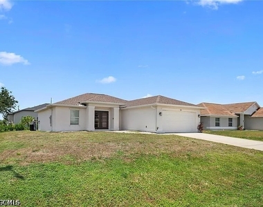 202 Nw 25th Place - Photo Thumbnail 6