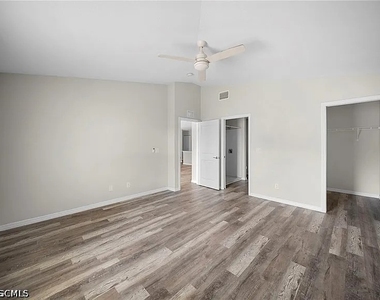 202 Nw 25th Place - Photo Thumbnail 21