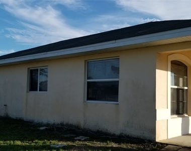 835 Vespucci Avenue S - Photo Thumbnail 1