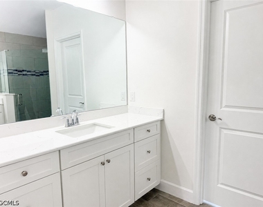 2711 20th Street Sw - Photo Thumbnail 1
