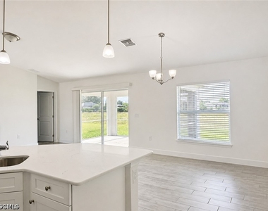2711 20th Street Sw - Photo Thumbnail 9
