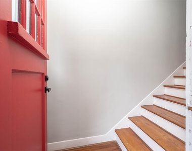2509 Arbor Street - Photo Thumbnail 3