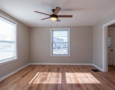 115 Belmont - Photo Thumbnail 9
