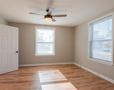115 Belmont - Photo Thumbnail 30