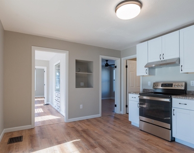 115 Belmont - Photo Thumbnail 21