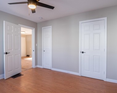 115 Belmont - Photo Thumbnail 16