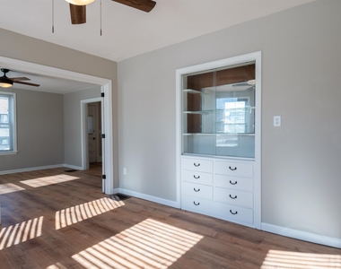 115 Belmont - Photo Thumbnail 18