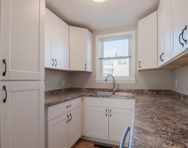 115 Belmont - Photo Thumbnail 15