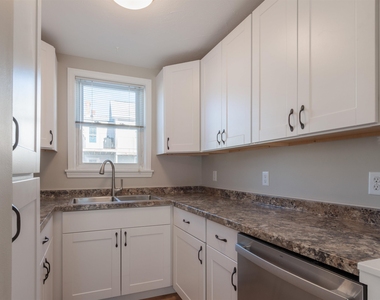 115 Belmont - Photo Thumbnail 4