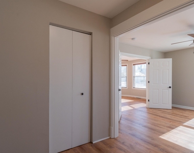 115 Belmont - Photo Thumbnail 25