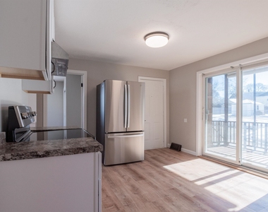 115 Belmont - Photo Thumbnail 19