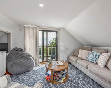 1497 Ocean - Photo Thumbnail 11