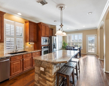 19403 Country Village Drive - Photo Thumbnail 16
