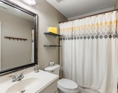 19403 Country Village Drive - Photo Thumbnail 34