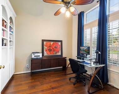 19403 Country Village Drive - Photo Thumbnail 13