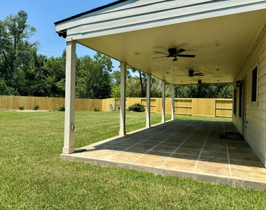 202 Almond Drive - Photo Thumbnail 17