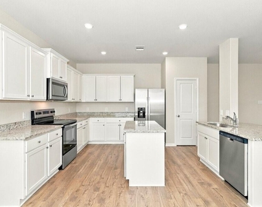 7650 Tipton Meadow Way - Photo Thumbnail 3