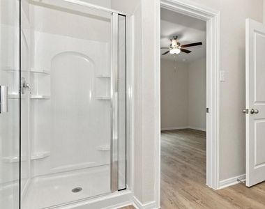 7650 Tipton Meadow Way - Photo Thumbnail 11