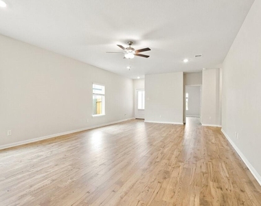 15550 Caramel Springs Drive - Photo Thumbnail 3