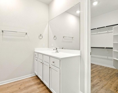 15550 Caramel Springs Drive - Photo Thumbnail 7