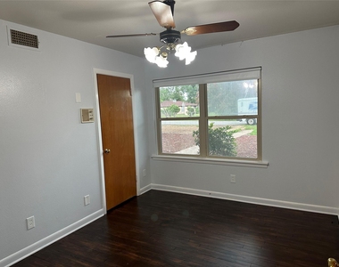 4101 Philco Drive - Photo Thumbnail 3