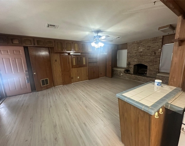 4101 Philco Drive - Photo Thumbnail 8