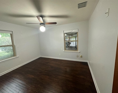 4101 Philco Drive - Photo Thumbnail 5
