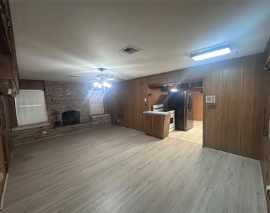 4101 Philco Drive - Photo Thumbnail 7