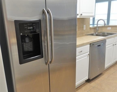 2607 Mill Creek Drive - Photo Thumbnail 8