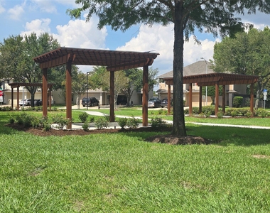 2607 Mill Creek Drive - Photo Thumbnail 19