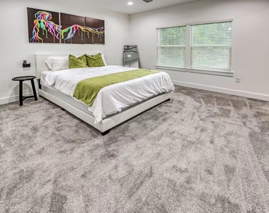 5215 Farmer Street - Photo Thumbnail 22