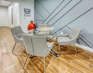 5215 Farmer Street - Photo Thumbnail 10