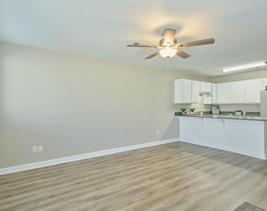 20 Harbour Row Drive - Photo Thumbnail 2