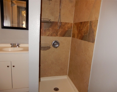 5114 Vinett Avenue - Photo Thumbnail 5