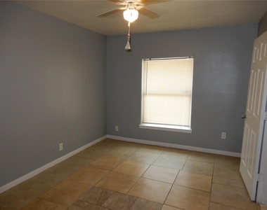5114 Vinett Avenue - Photo Thumbnail 7