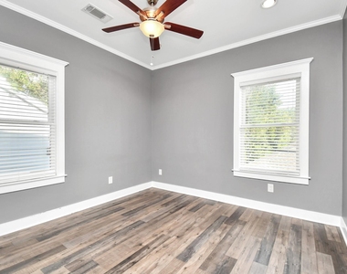9022 Topaz Street - Photo Thumbnail 12