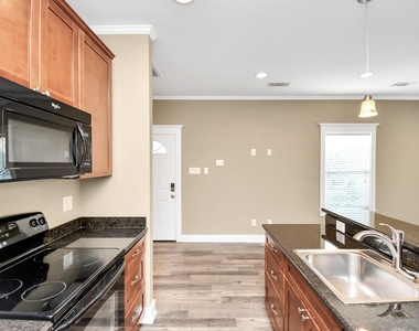 9022 Topaz Street - Photo Thumbnail 9