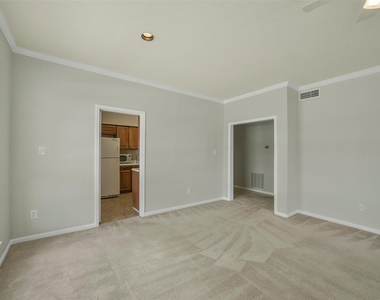 2400 N Braeswood Boulevard - Photo Thumbnail 13