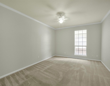 2400 N Braeswood Boulevard - Photo Thumbnail 14