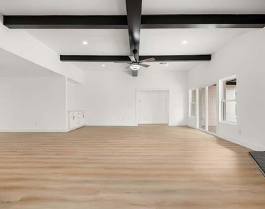 5518 Beechnut Street - Photo Thumbnail 10