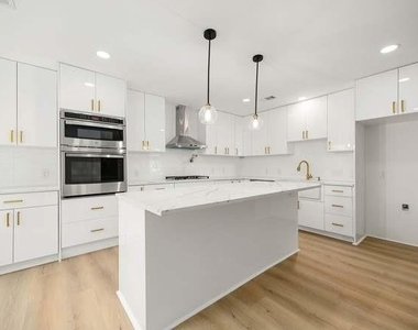 5518 Beechnut Street - Photo Thumbnail 4